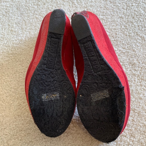 👠Bamboo Red Lace Up the Back Wedges👠 - Picture 5 of 5